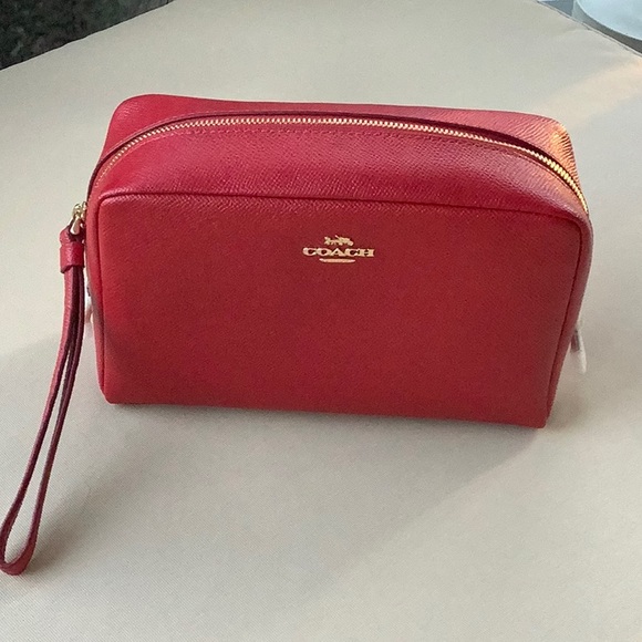 NWT Coach Cosmetic Case - Picture 1 of 5
